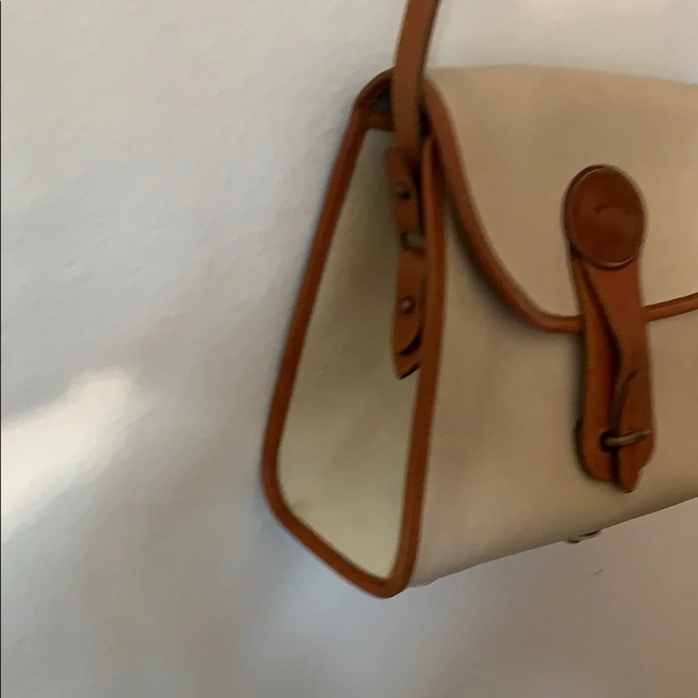 Dooney & Bourke classic dooney